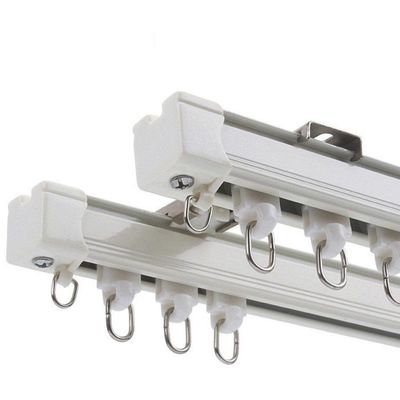 20 pieds de mur collant de plafond ne montant aucune voie ferroviaire en aluminium de rideau en perceuse avec le ruban adhésif