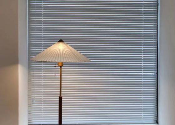 Abat-jour verticaux de fenêtre flexible de panne d'électricité pour des bureaux de chambres à coucher