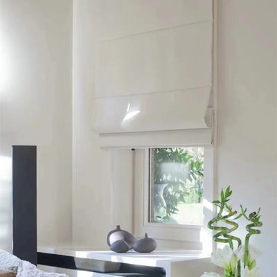 Gray Roman Blind Curtains Electric Motorized vers le bas pour la chambre à coucher de salon