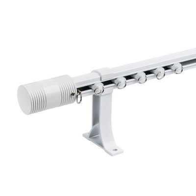 Double noir en aluminium de baie de salon combinant le rideau Rods et les rails
