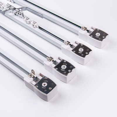 Système de voie motorisé électrique futé expulsé de rideau en moteur résistant en aluminium de Tuya Wifi