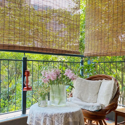 Le bambou de bureau de salon de thé roulent vers le haut des nuances de Sun, abat-jour de rouleau en bambou pour le balcon