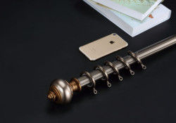Long rideau résistant élégant Rod Brackets With Round Finials