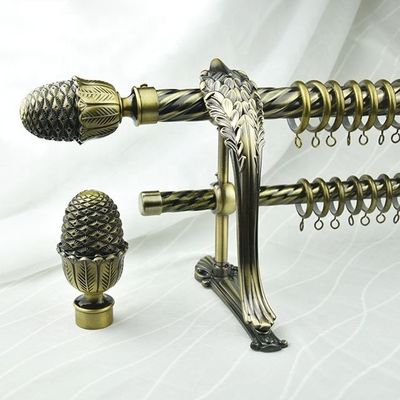 Rideau Rods en laiton tordu par fenêtre de rideau de fer en short travaillé de Polonais double