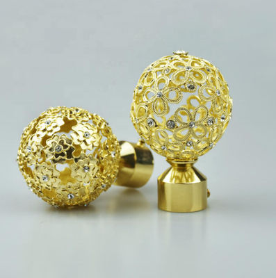 Style de luxe de boule en chapeau de rideau de Finials d'or de Rods pour des hôtels de restaurants