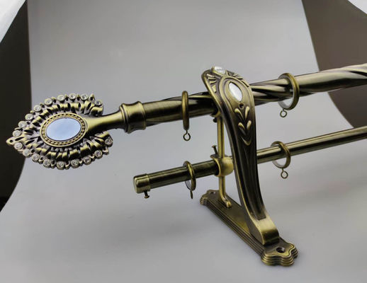 Ruban réglable 25Mm de Polonais de double rideau télescopique en rail en métal 28Mm avec des parenthèses