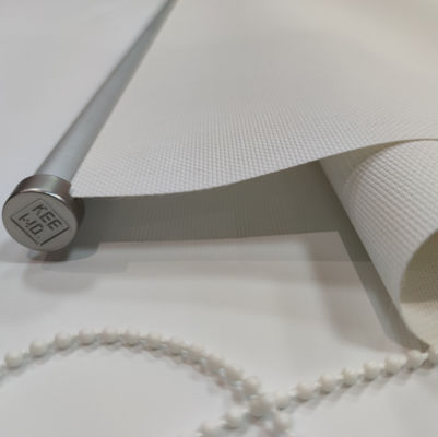 Le courant ascendant UV de protection d'abat-jour de fenêtre de rouleau de panne d'électricité de tissu a isolé l'anti charge statique