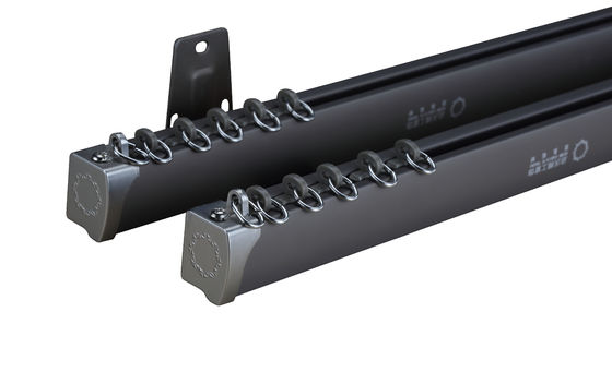 Voie coulissante en aluminium de rideau en Windows avec la voie de rideau en rail de fer de rideau en système de poulie
