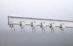 Double voie silencieuse en acier en aluminium de rideau Bendable pour la fenêtre en saillie