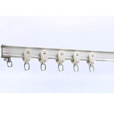 Voie silencieuse Bendable de rideau en plafond incurvée pour la pièce de douche