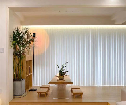Abat-jour verticaux blancs de PVC de style moderne pour Windows respirable