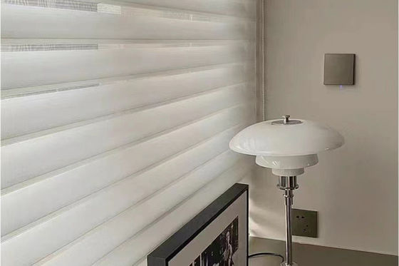 Nuances de fenêtre imperméables respirables de La de Shangri pour la transmission de la lumière de chambre à coucher