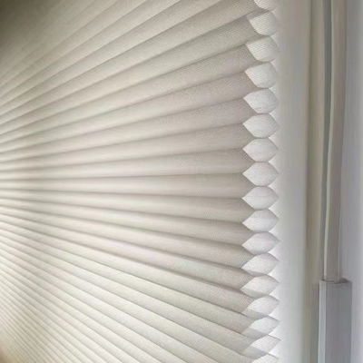Jour et nuit inférieur sans fil cellulaire d'ombre de fenêtre de nid d'abeilles pour la chambre à coucher